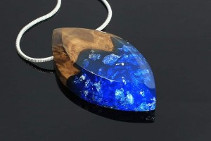 Wonderful jewelry made from wood and epoxy resin